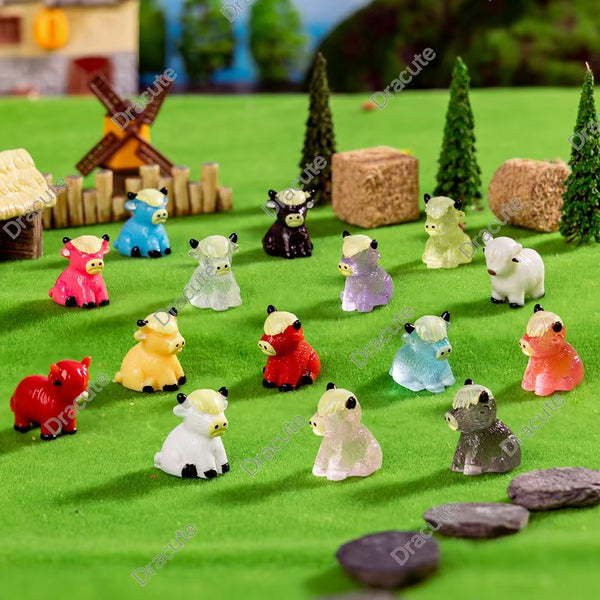 (NEW) Highland Cows (Half-Luminous)