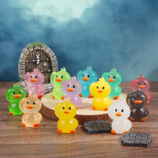 Small Waving Duck (Luminous)